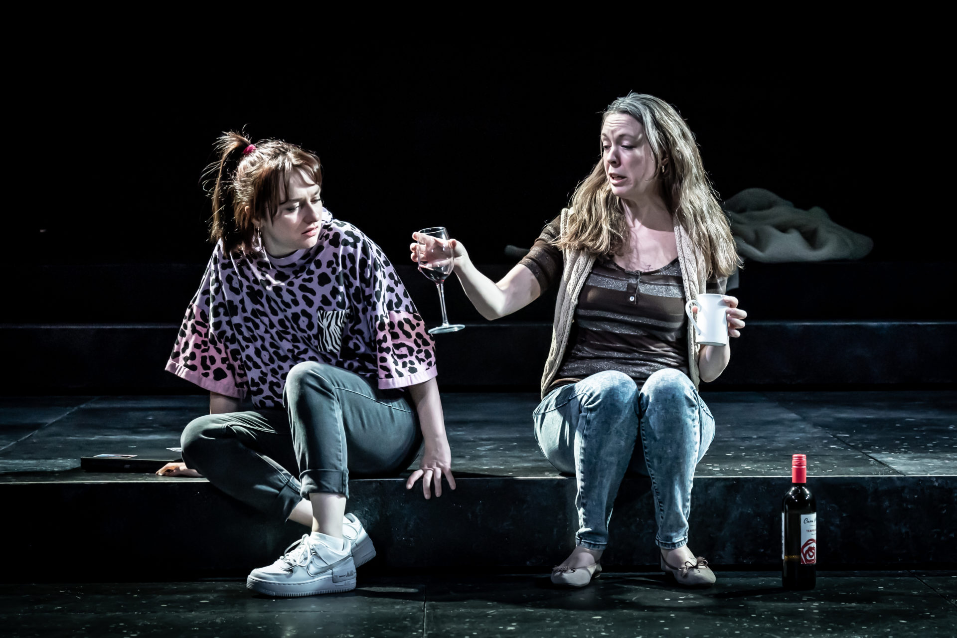 Rosie Sheehy as Julie and Catrin Aaron as Barb (c) Marc Brenner