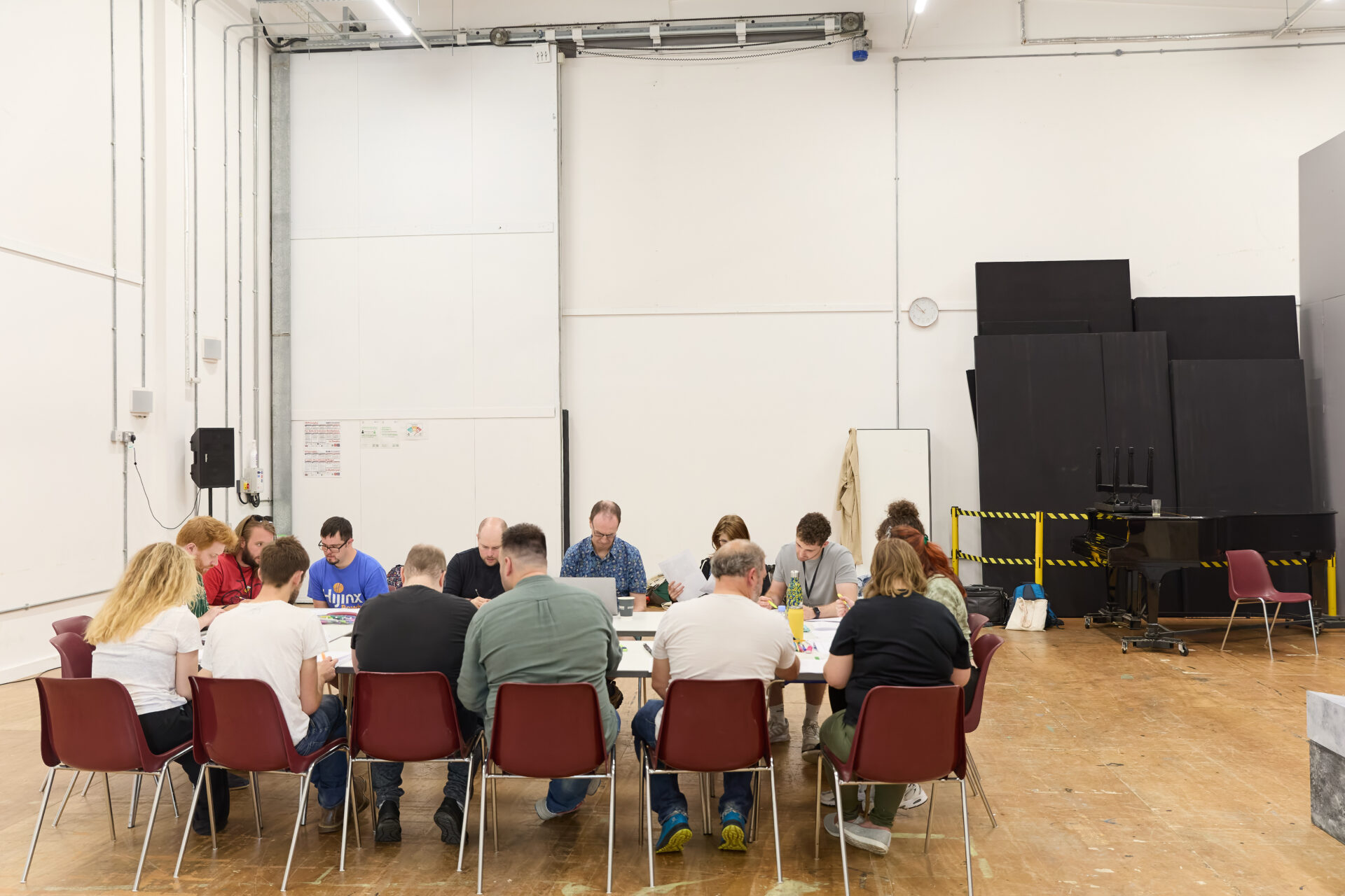 The cast and crew in the first Housemates readthrough (c) Mark Douet