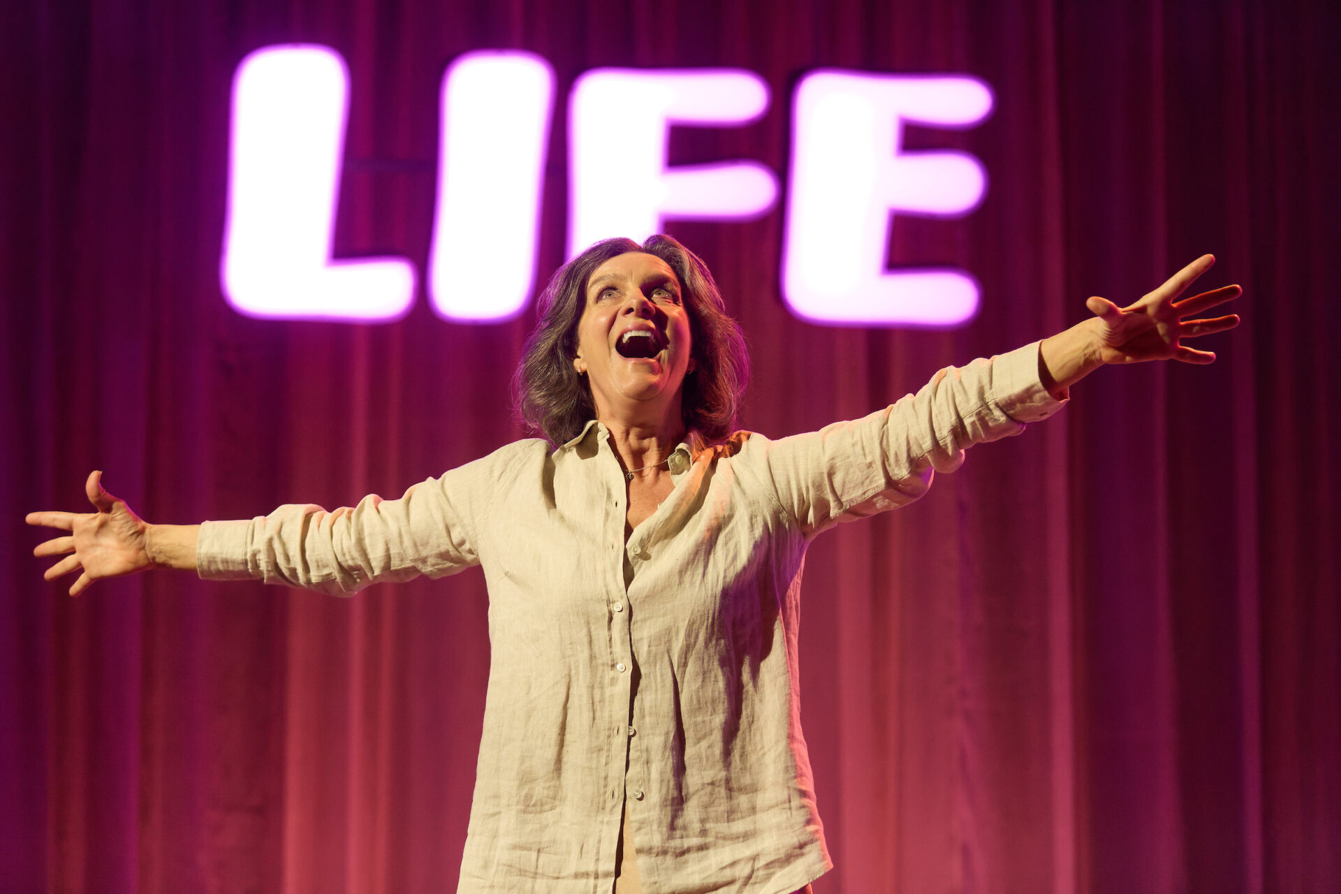 Vivien Parry as Jayne in The Wife of Cyncoed. Photo Mark Douet