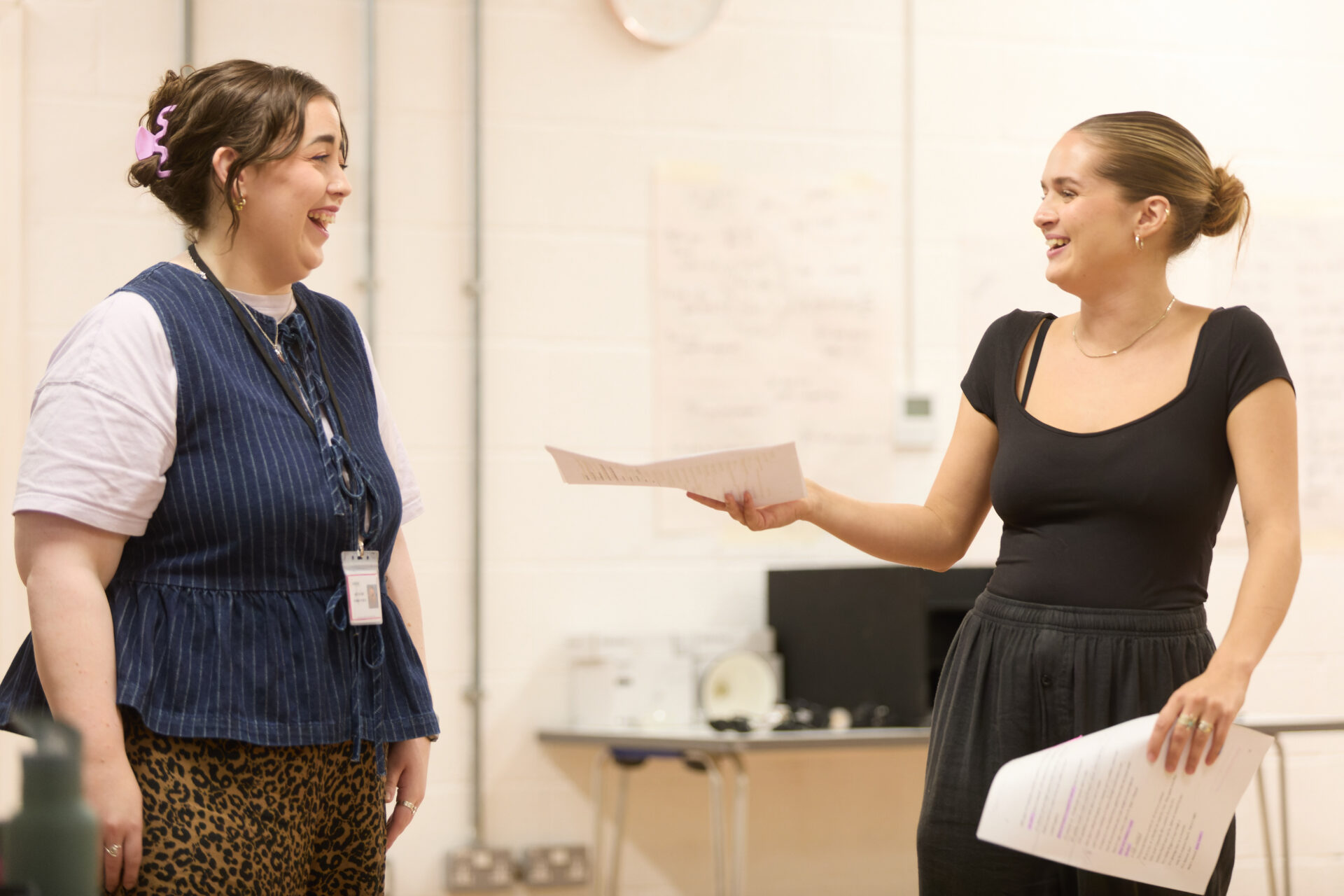 Alice Eklund (Director) and Seren Hamilton (Effie) in rehearsals for Iphigenia yn Sblot. Image: Mark Douet 