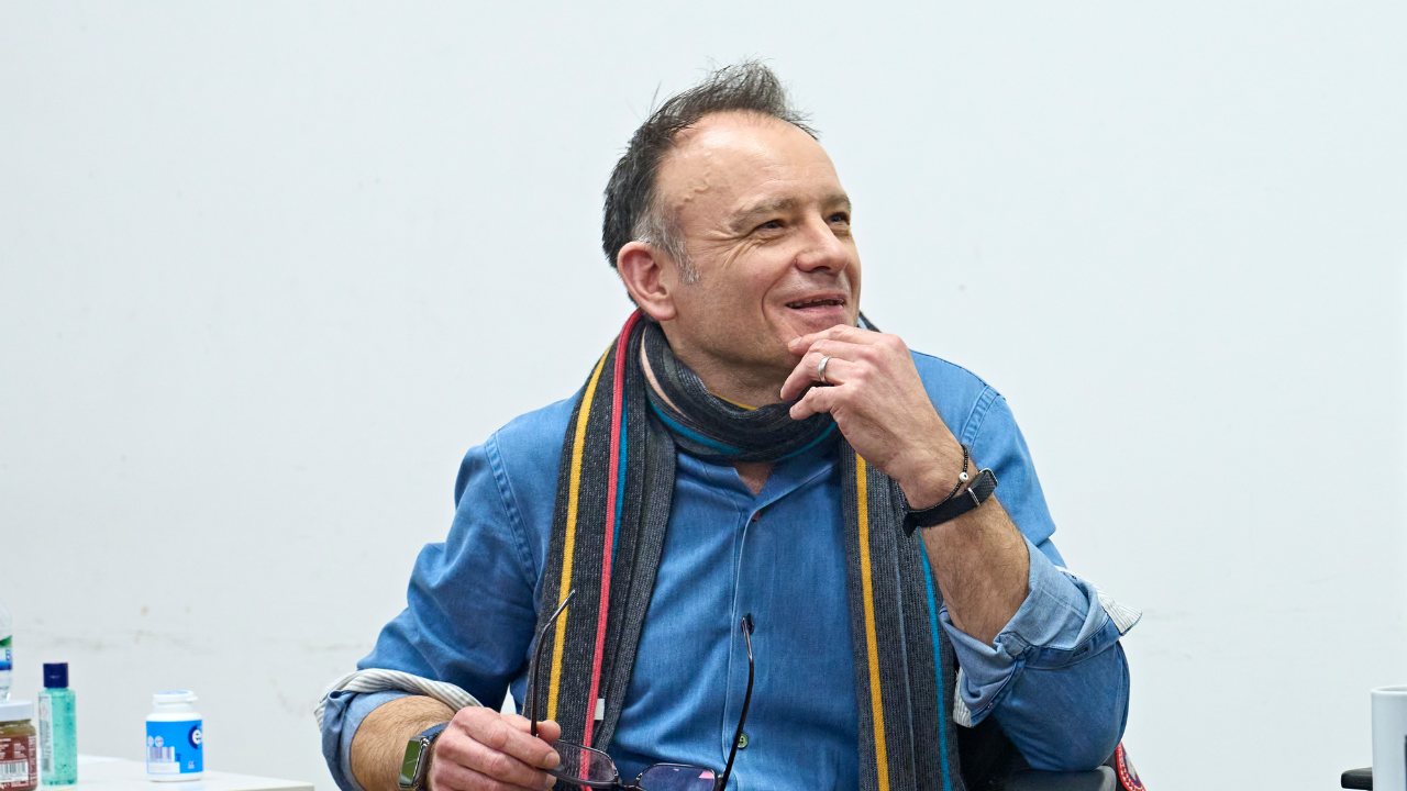 Matthew Warchus (Director).